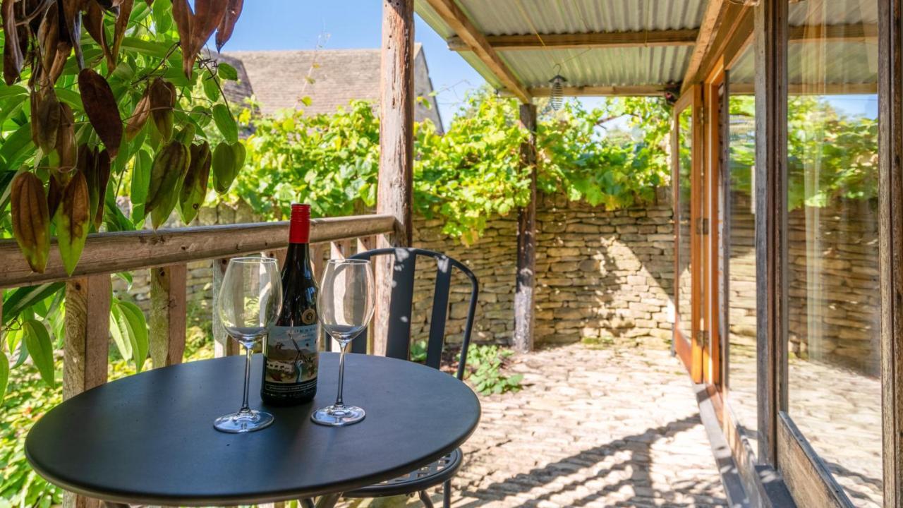 The Calf Pens Villa Andoversford Exterior photo